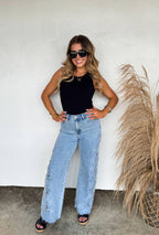 2ND CUT- FLORAL CHARM WIDE LEG JEAN