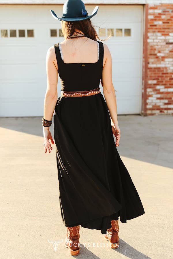 Black Solid Sleeveless Maxi Dress